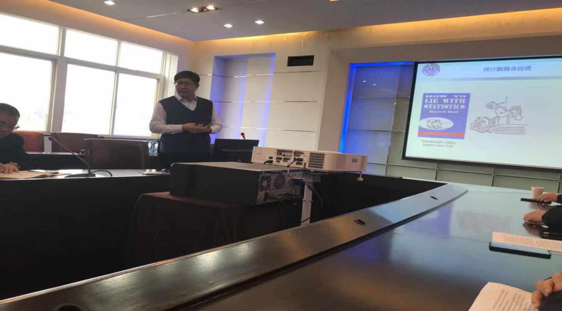 新同学是“机器人”！广东中小学开学首日花式“整活”