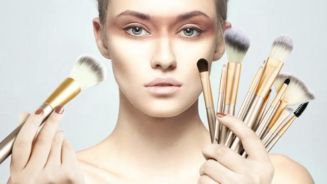 2025年7月份重卡市场销售同比增长46%,5家企业销量超万,重汽继续领跑