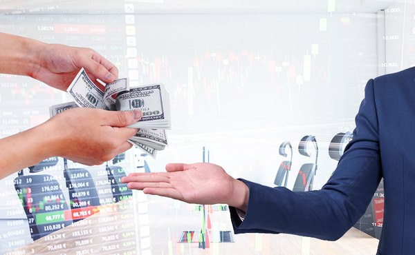 中信建投：GPT-5发布与华为CANN开源助力AI应用发展